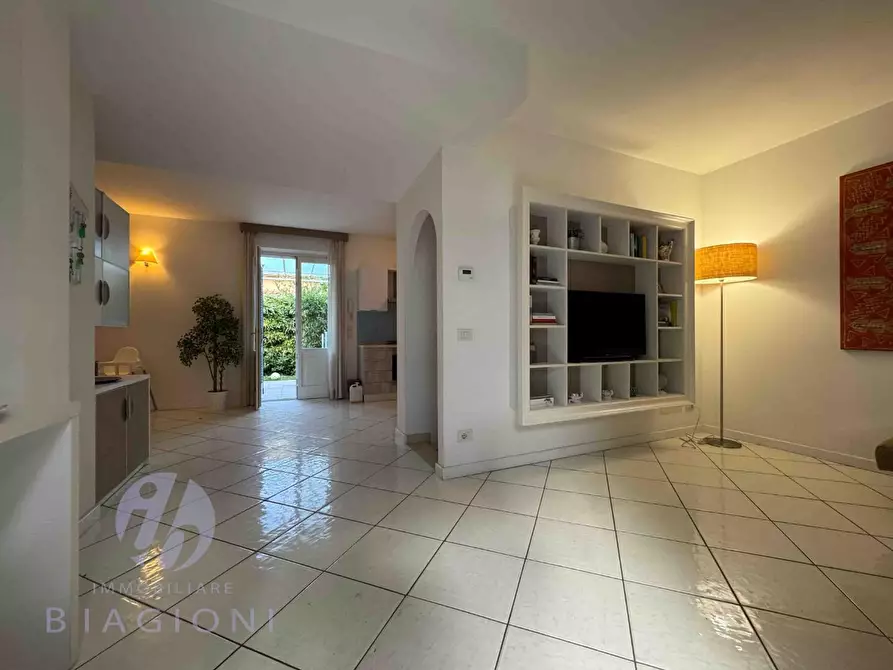 Immagine 12 di Villa in vendita  a Pietrasanta