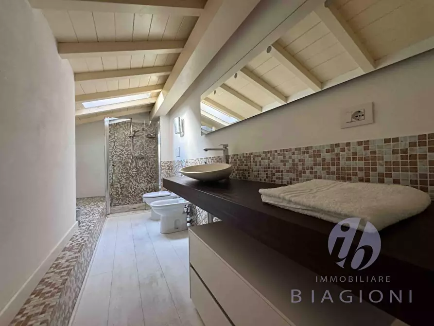 Immagine 36 di Villa in vendita  a Pietrasanta