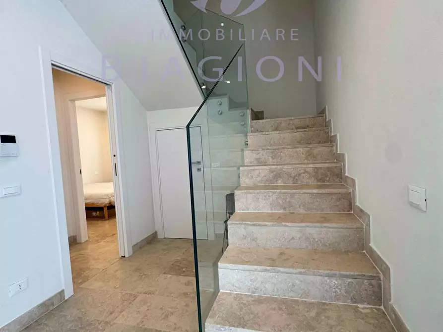 Immagine 33 di Villa in vendita  a Pietrasanta