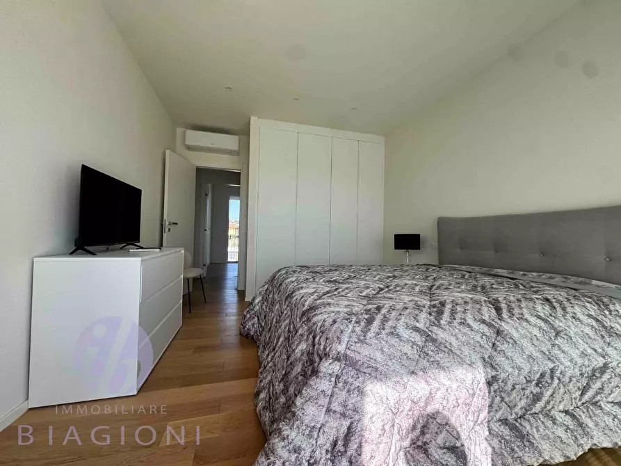 Immagine 37 di Villa in vendita  a Pietrasanta