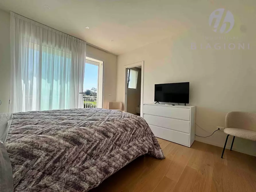 Immagine 36 di Villa in vendita  a Pietrasanta