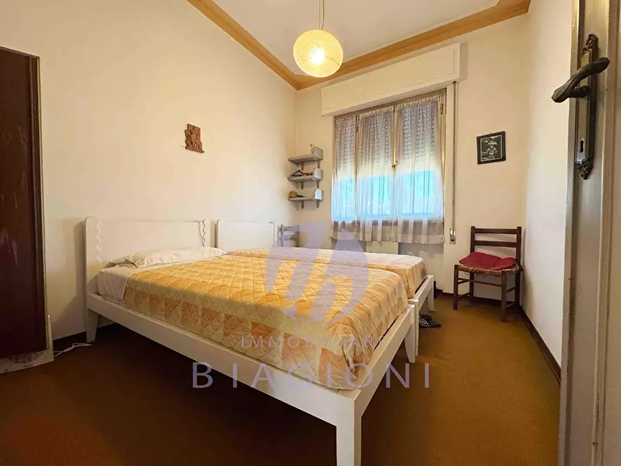 Immagine 22 di Casa bifamiliare in vendita  a Pietrasanta