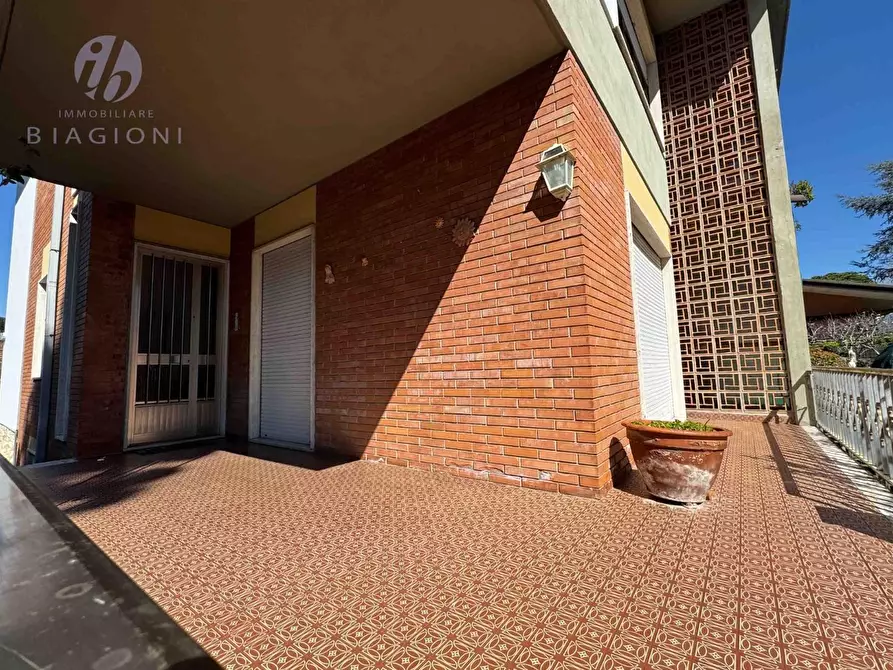 Immagine 2 di Casa bifamiliare in vendita  a Pietrasanta