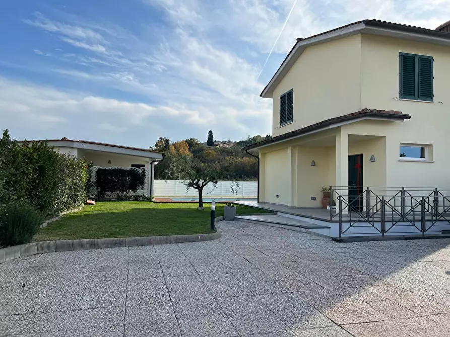 Immagine 7 di Casa bifamiliare in vendita  a Montelupo Fiorentino