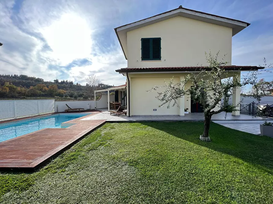 Immagine 5 di Casa bifamiliare in vendita  a Montelupo Fiorentino