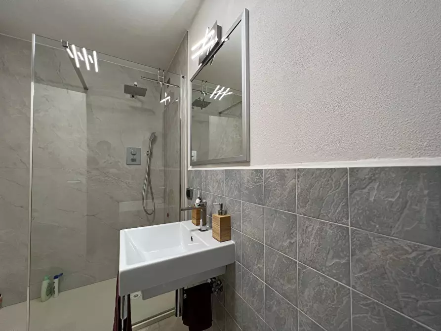 Immagine 41 di Casa bifamiliare in vendita  a Montelupo Fiorentino