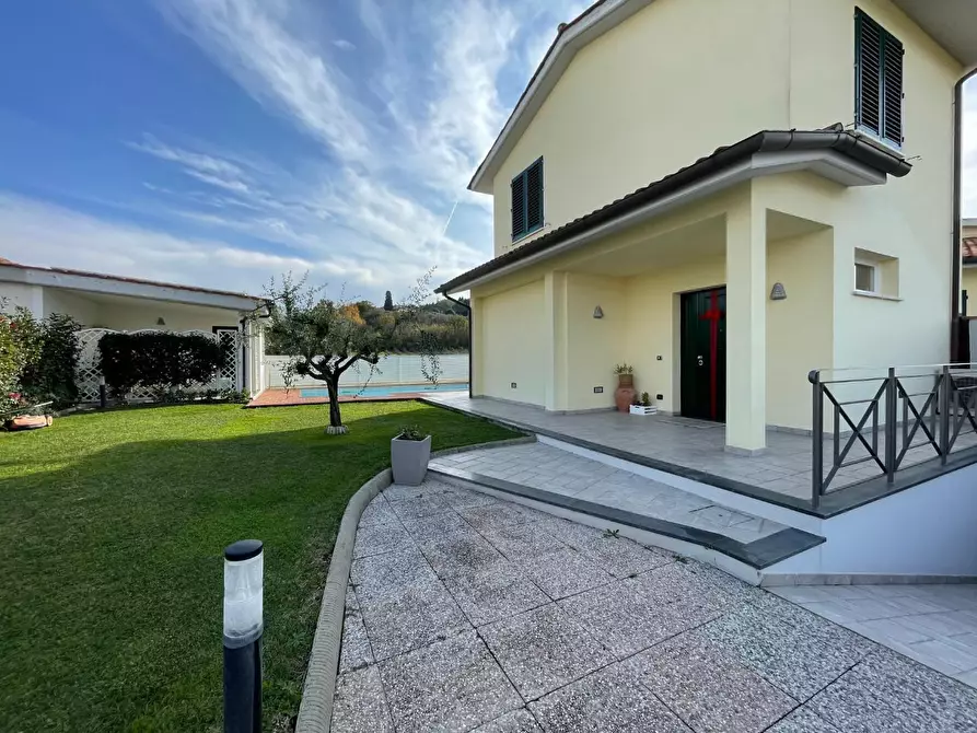 Immagine 4 di Casa bifamiliare in vendita  a Montelupo Fiorentino