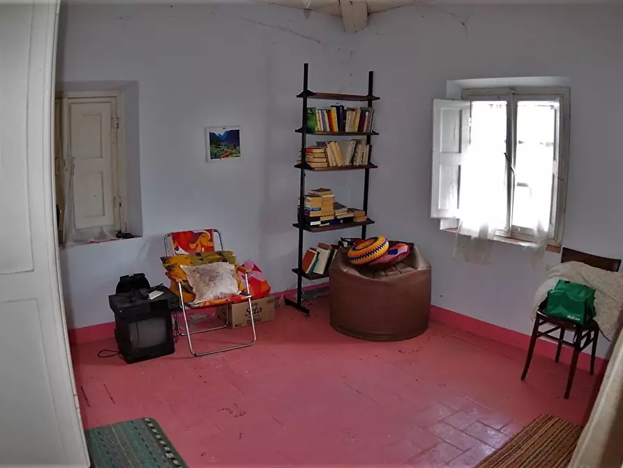 Immagine 37 di Casa indipendente in vendita  a Lucca