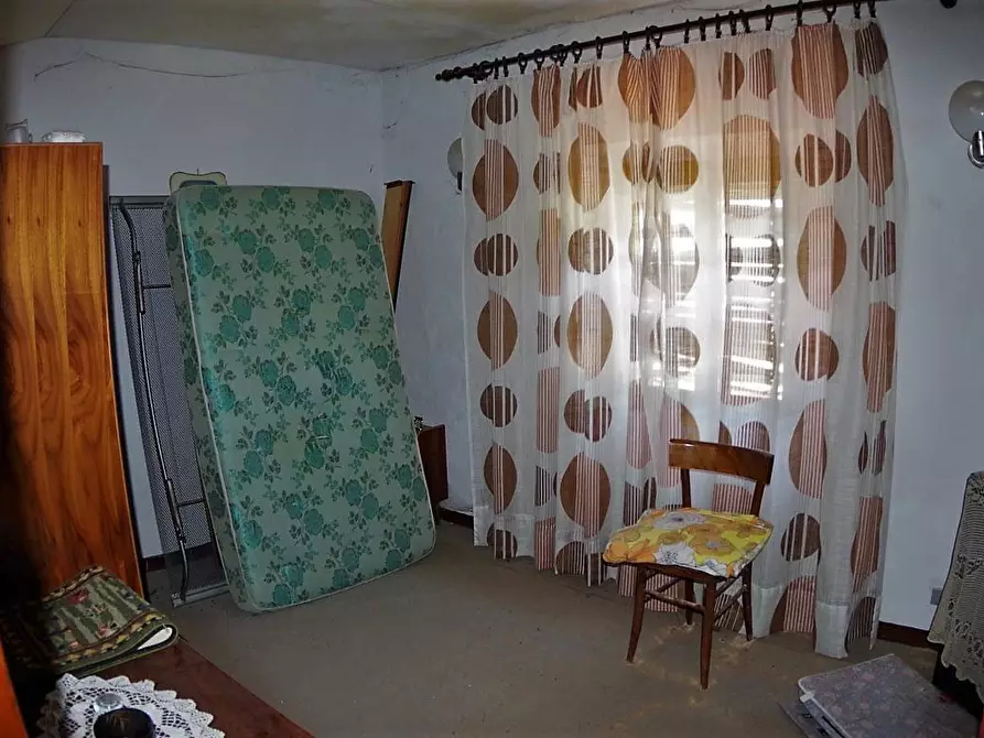 Immagine 34 di Casa indipendente in vendita  a Lucca