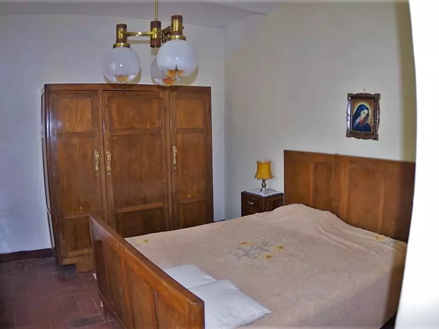 Immagine 30 di Casa indipendente in vendita  a Lucca