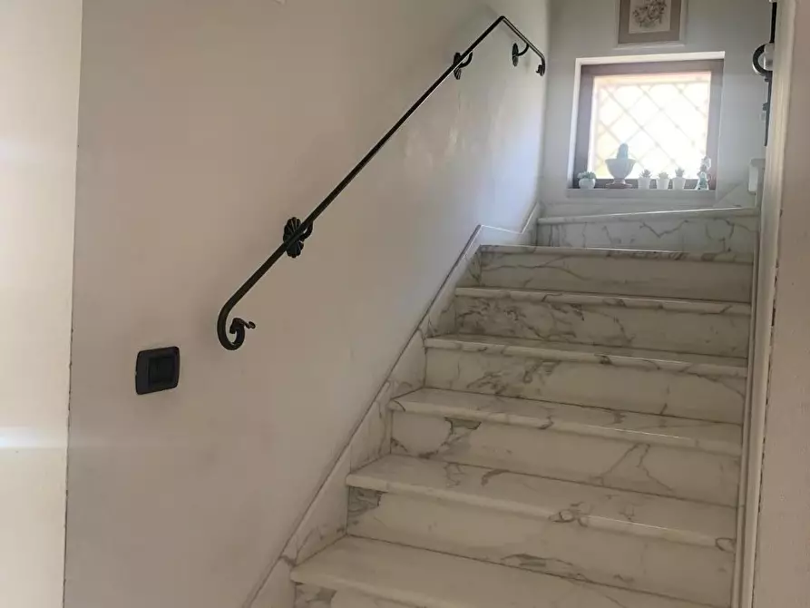 Immagine 18 di Casa bifamiliare in vendita  a Carrara