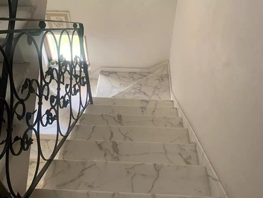Immagine 8 di Casa bifamiliare in vendita  a Carrara