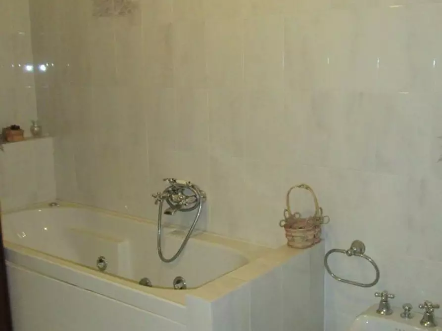 Immagine 42 di Terratetto in vendita  a Capannori