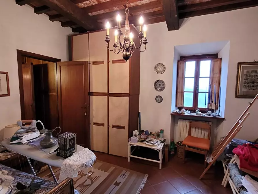 Immagine 10 di Rustico / casale in vendita  a Lucca