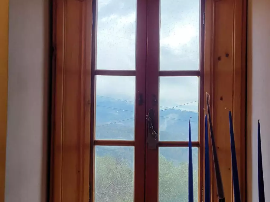 Immagine 12 di Rustico / casale in vendita  a Lucca