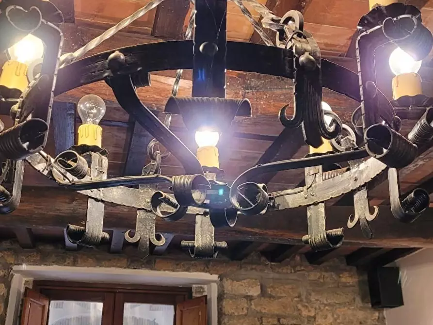 Immagine 30 di Rustico / casale in vendita  a Lucca