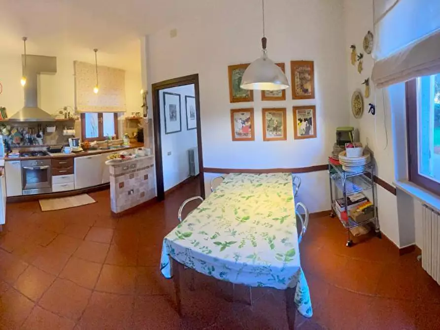 Immagine 3 di Villa in vendita  a Grosseto