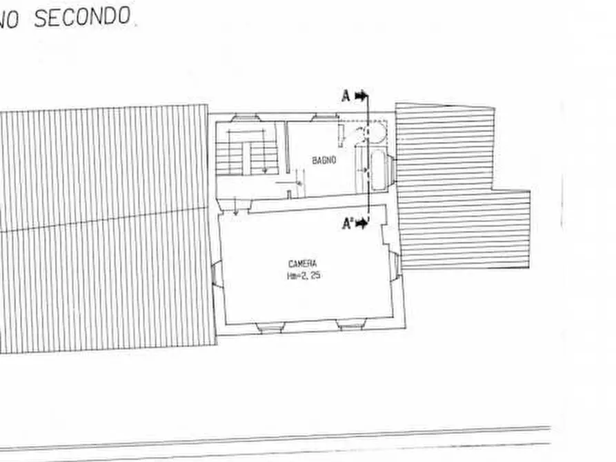 Immagine 9 di Rustico / casale in vendita  a Lucca