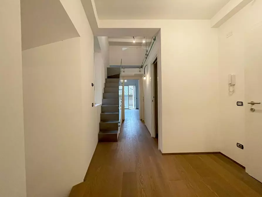 Immagine 6 di Mansarda in vendita  a Siena