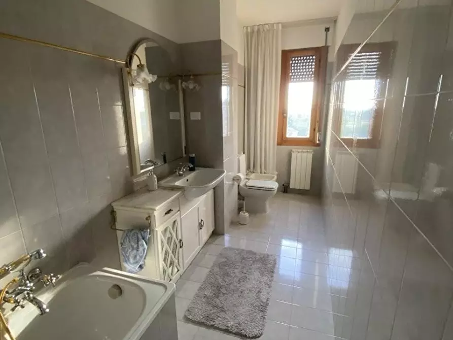 Immagine 6 di Appartamento in vendita  a Cecina