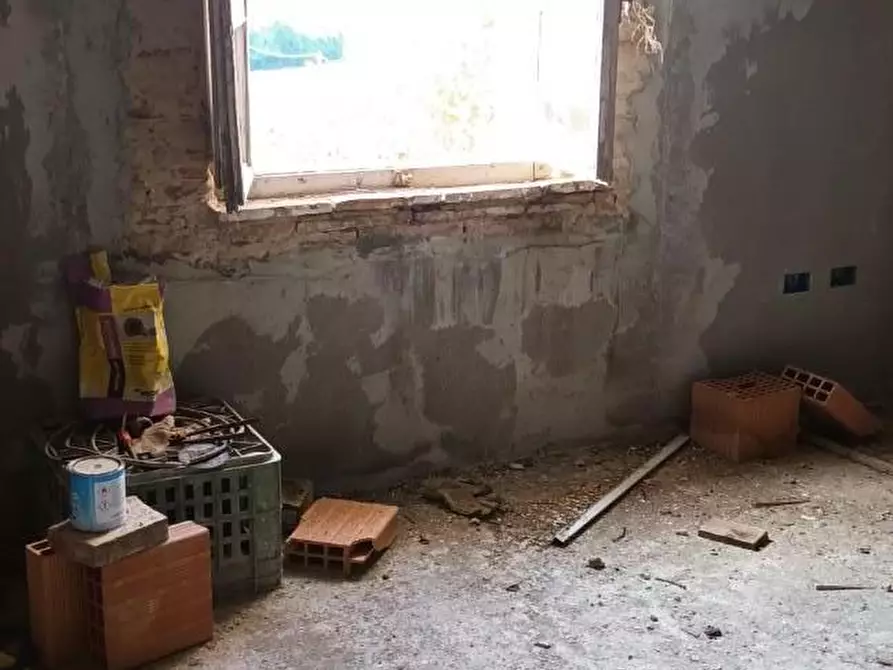 Immagine 10 di Rustico / casale in vendita  a Fauglia