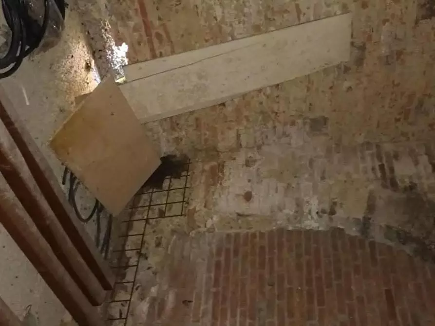 Immagine 6 di Rustico / casale in vendita  a Fauglia