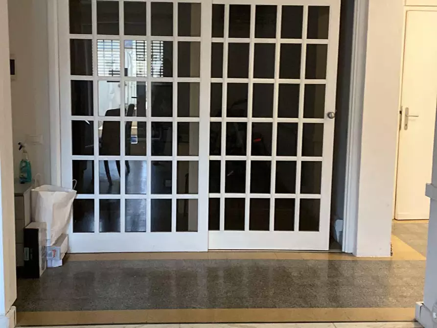 Immagine 2 di Appartamento in vendita  a Massa