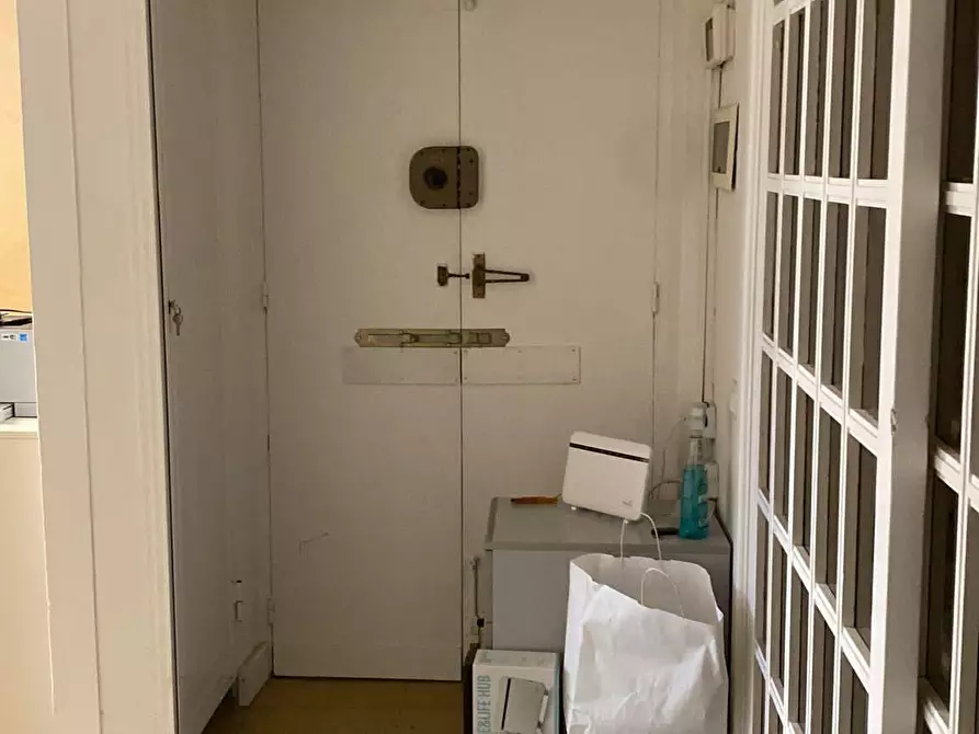 Immagine 4 di Appartamento in vendita  a Massa