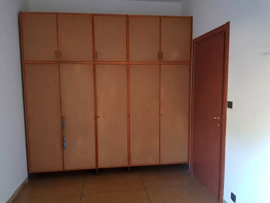 Immagine 12 di Appartamento in vendita  a Massa