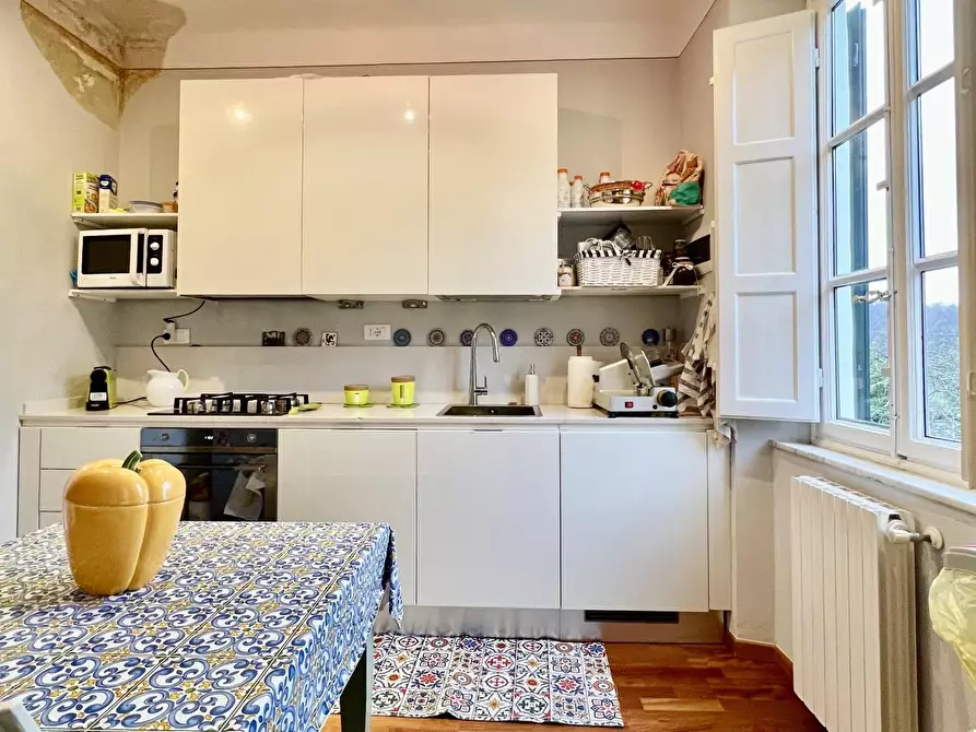 Immagine 13 di Villa in vendita  a Capannori