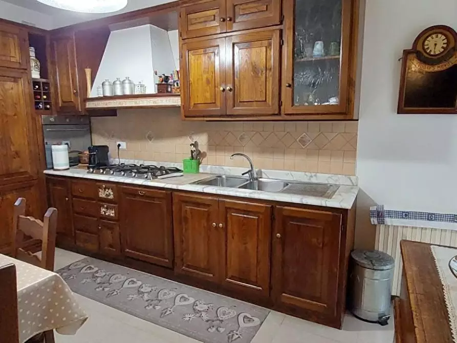 Immagine 47 di Villa in vendita  a Pietrasanta