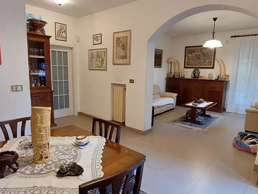 Immagine 36 di Villa in vendita  a Pietrasanta