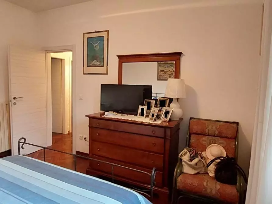 Immagine 71 di Villa in vendita  a Pietrasanta