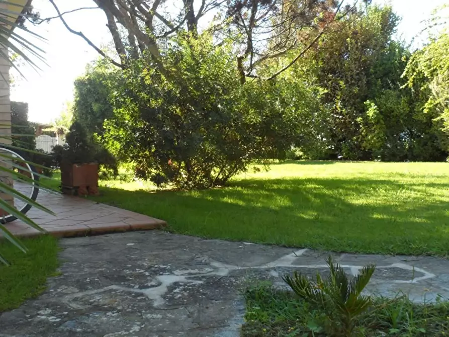 Immagine 22 di Villa in vendita  a Pietrasanta