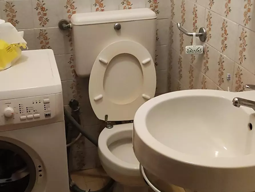 Immagine 12 di Appartamento in vendita  a Massa