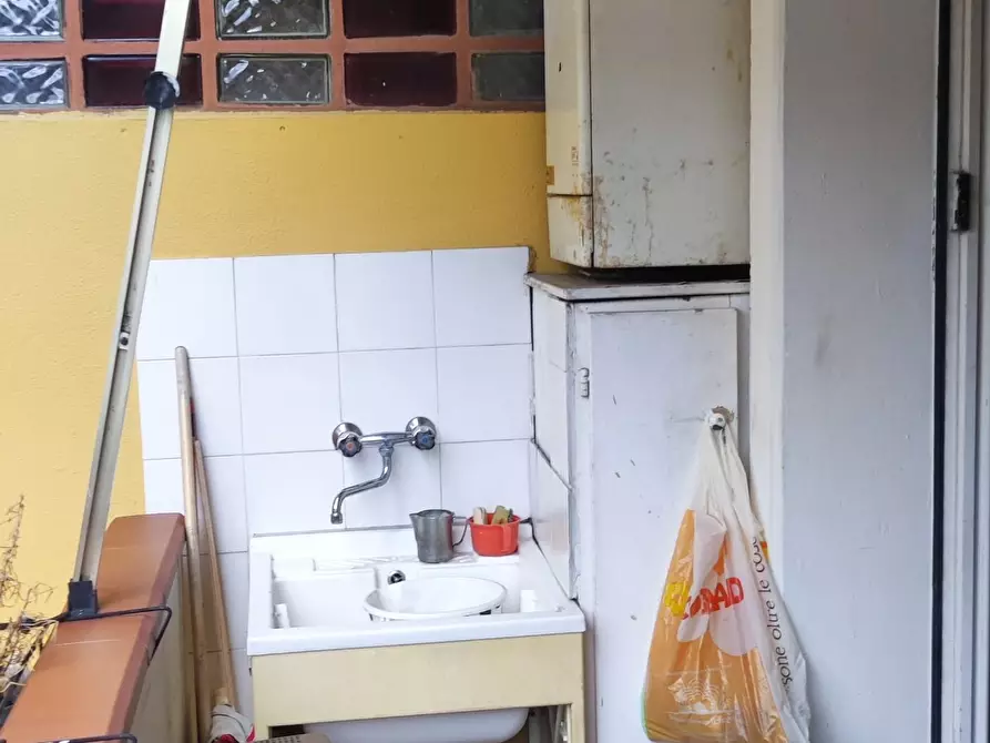 Immagine 17 di Appartamento in vendita  a Massa