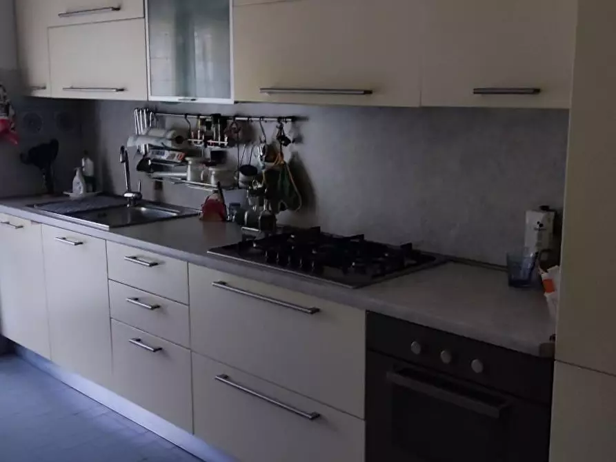 Immagine 18 di Appartamento in vendita  a Massa