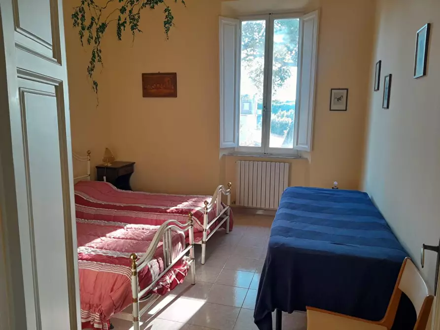 Immagine 34 di Villa in vendita  a Livorno