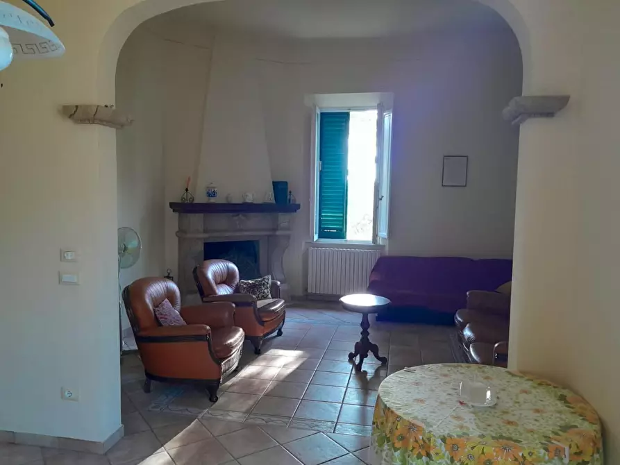 Immagine 32 di Villa in vendita  a Livorno