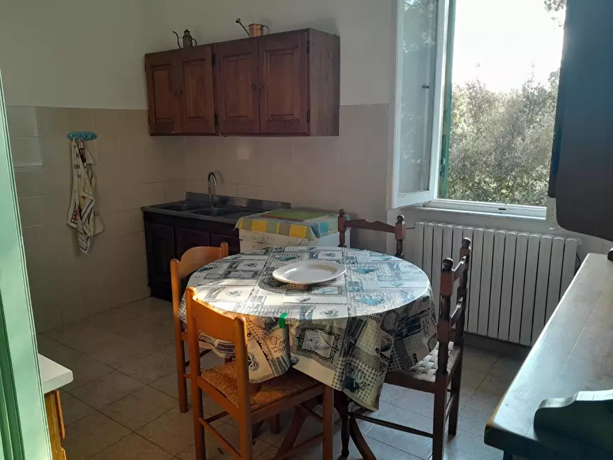 Immagine 30 di Villa in vendita  a Livorno