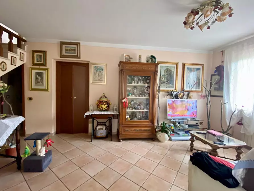 Immagine 3 di Villetta a schiera in vendita  a Vecchiano