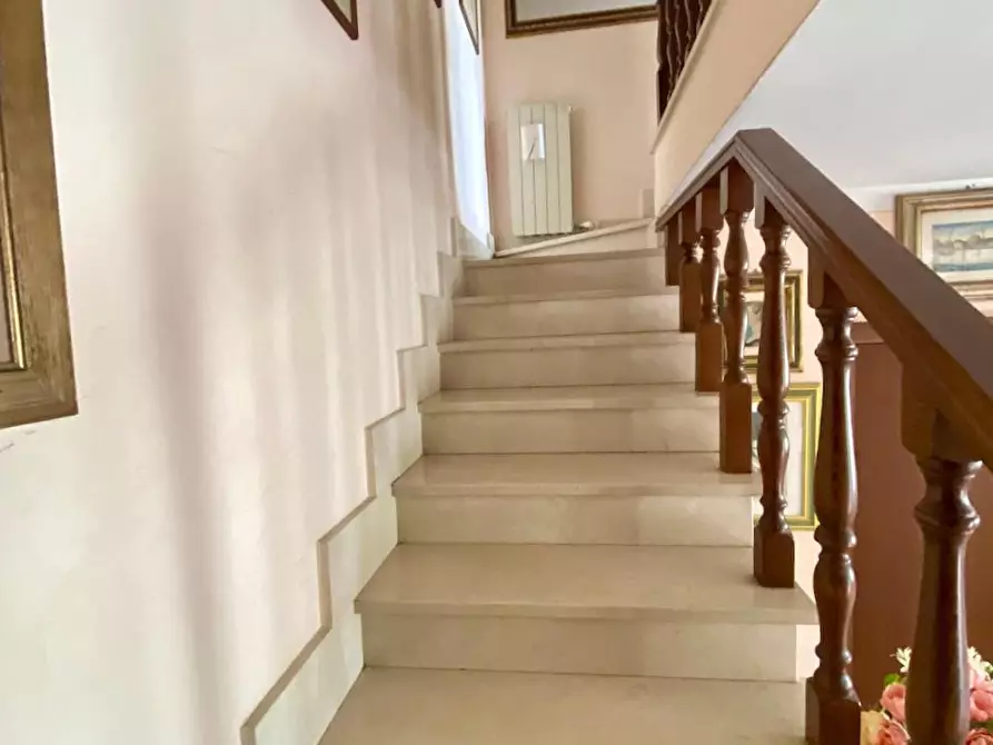 Immagine 8 di Villetta a schiera in vendita  a Vecchiano