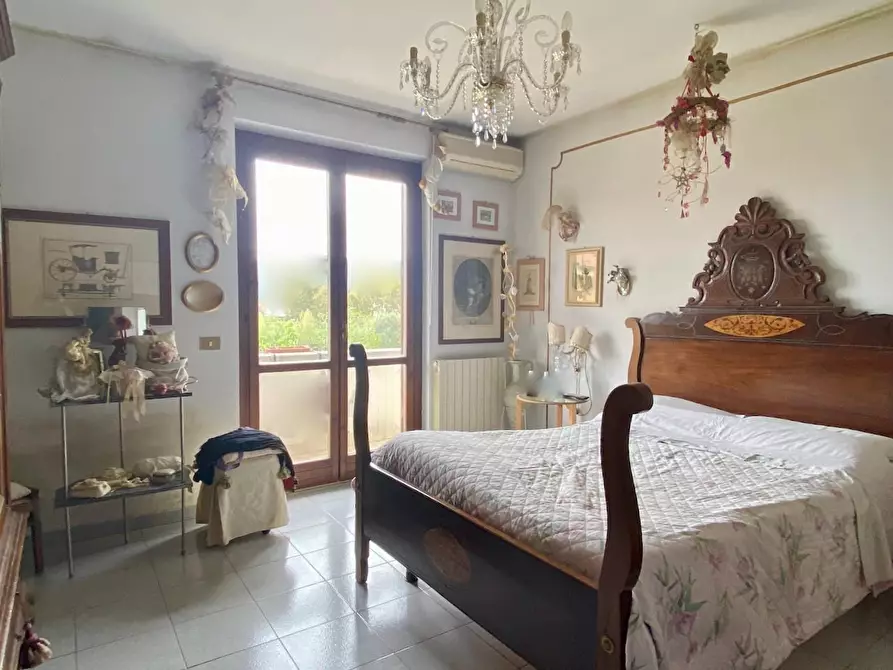 Immagine 10 di Villetta a schiera in vendita  a Vecchiano