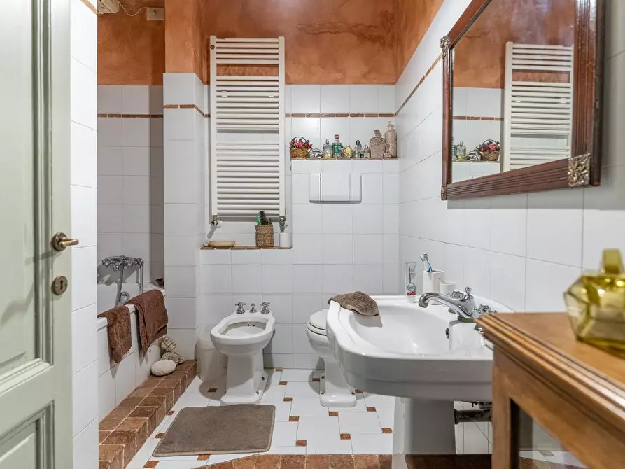 Immagine 27 di Appartamento in vendita  a Empoli