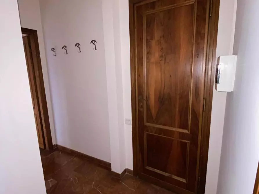 Immagine 14 di Appartamento in vendita  a Lucca