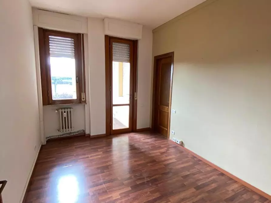 Immagine 4 di Appartamento in vendita  a Lucca