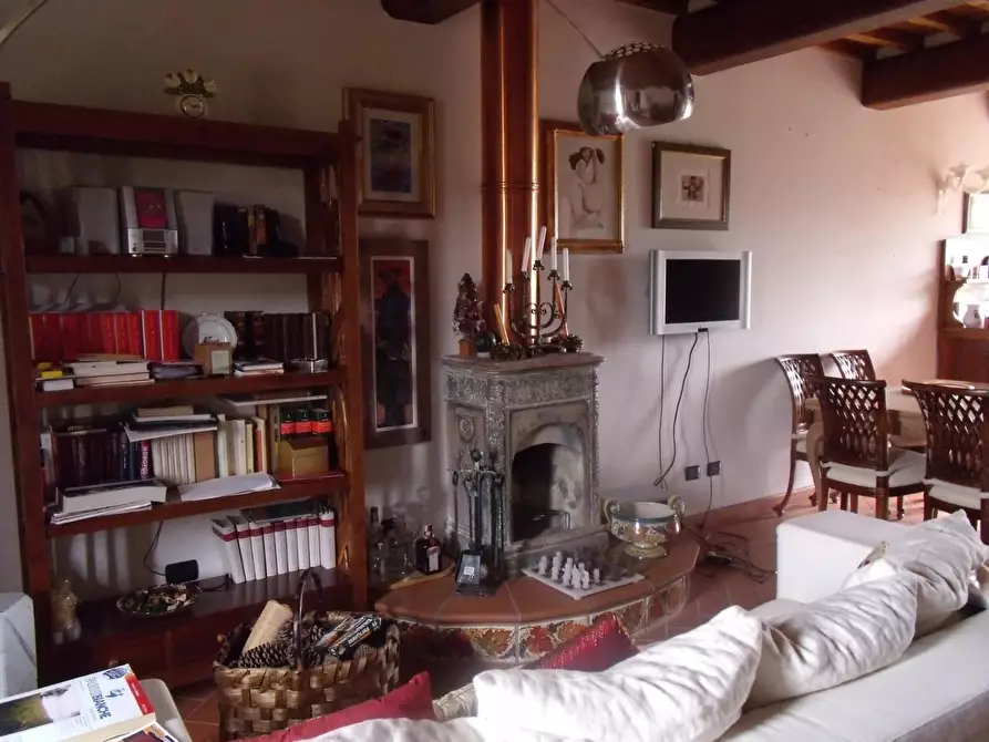 Immagine 4 di Casa colonica in vendita  a Montespertoli