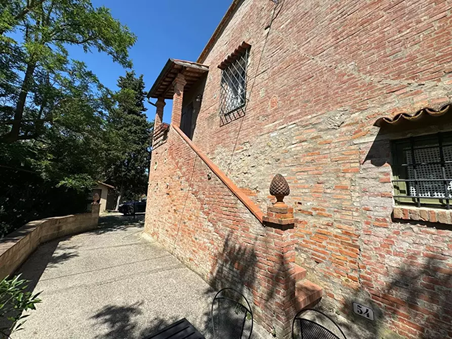 Immagine 55 di Rustico / casale in vendita  a Pontedera