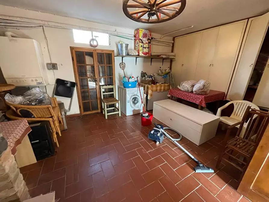 Immagine 46 di Rustico / casale in vendita  a Pontedera