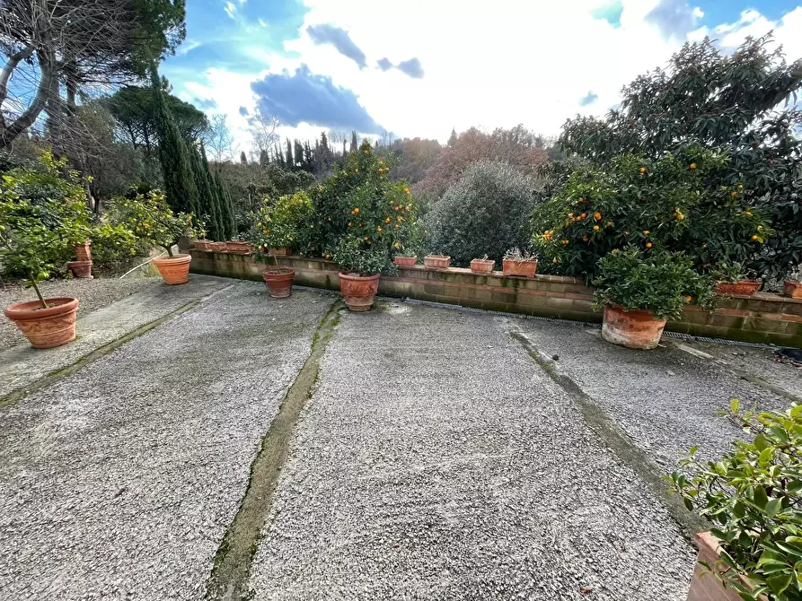 Immagine 85 di Rustico / casale in vendita  a Pontedera